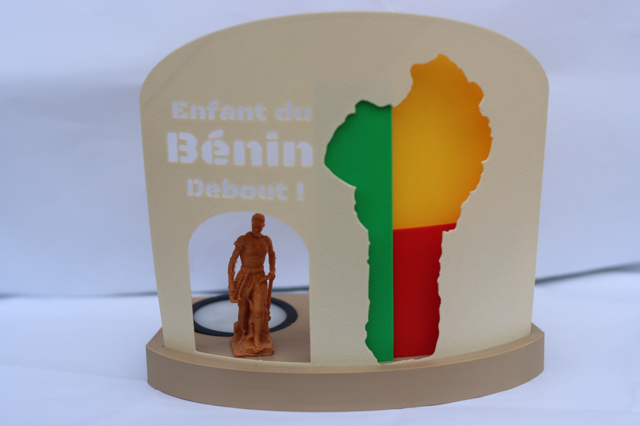 Lampe "Enfant du Bénin Debout !